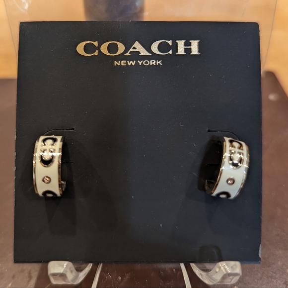 COACH Signature Enamel Huggie Earrings NWT - Picture 1 of 4